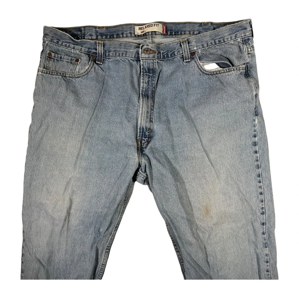 Levi Strauss 550 Relaxed Fit Jeans Mens W46 L32 Light‎ Wash Denim Blue